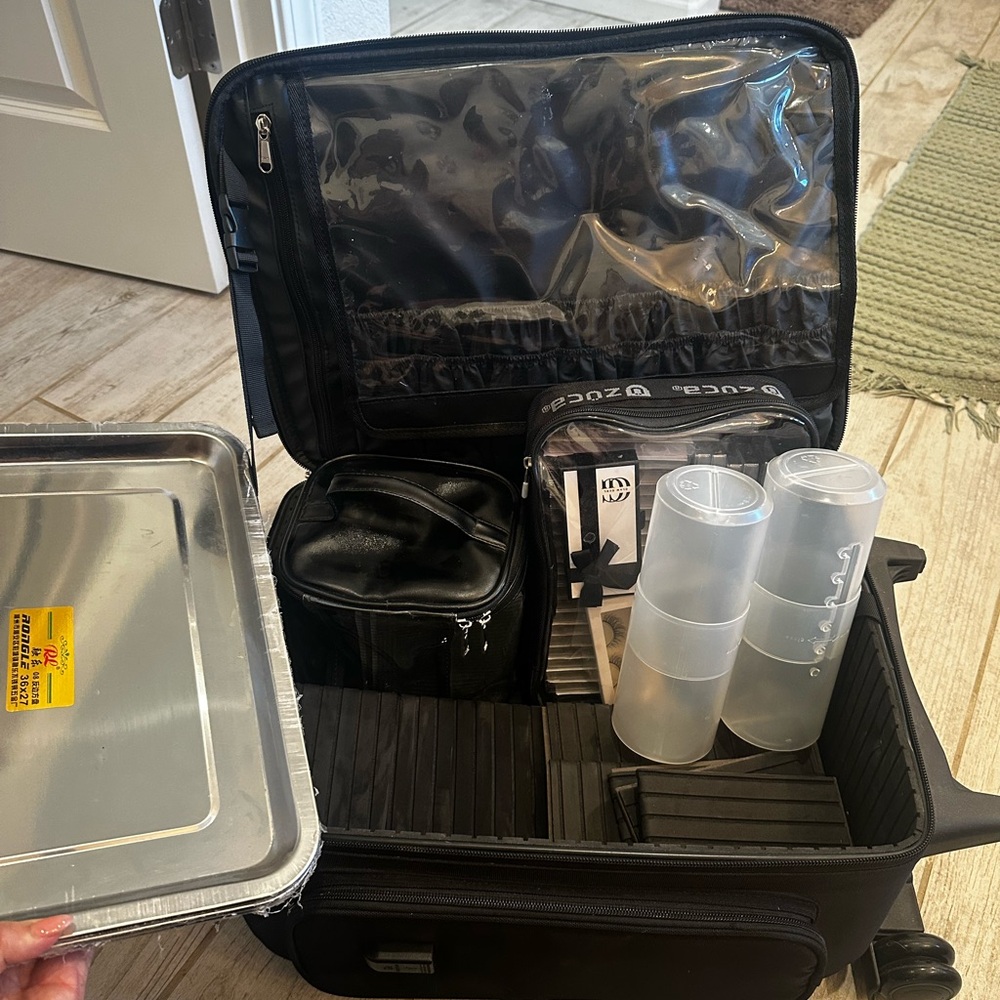 ENTIRE PROFESSIONAL MUA KIT!